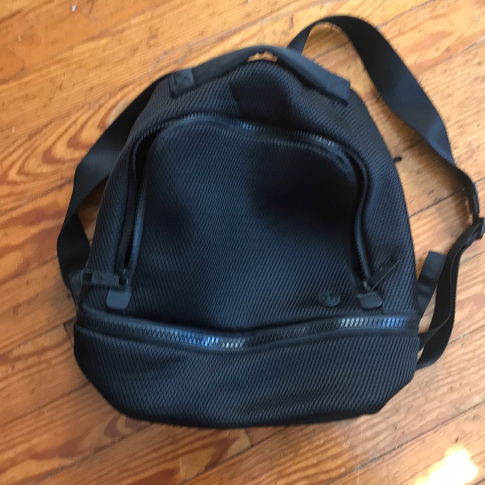 Lululemon bag